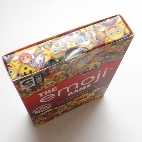 The Emoji Game Family Card Game Brand New for Ages 8+ - Picture 4 of 6